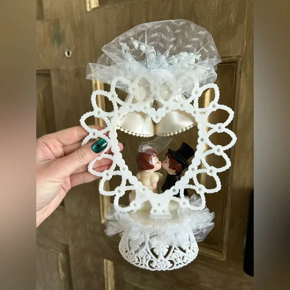 Vintage cake topper - Picture 5 of 5